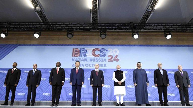 BRICS Leaders Push for Local Currency Network, Diminishing US Dollar Role